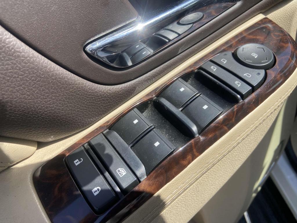 2012 GMC Yukon Denali Hybrid photo