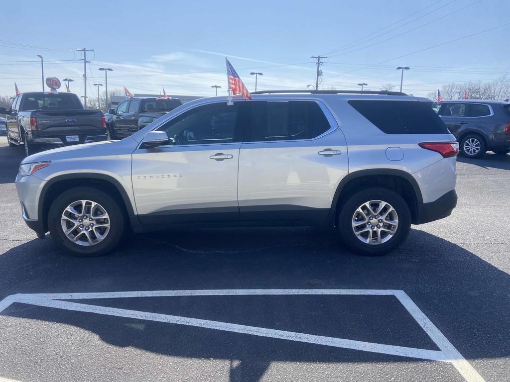 2020 Chevrolet Traverse LT photo
