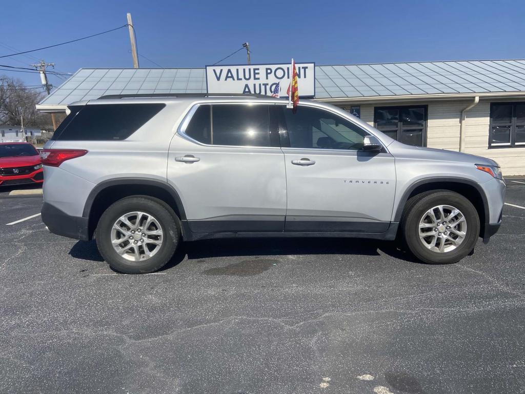 2020 Chevrolet Traverse LT photo