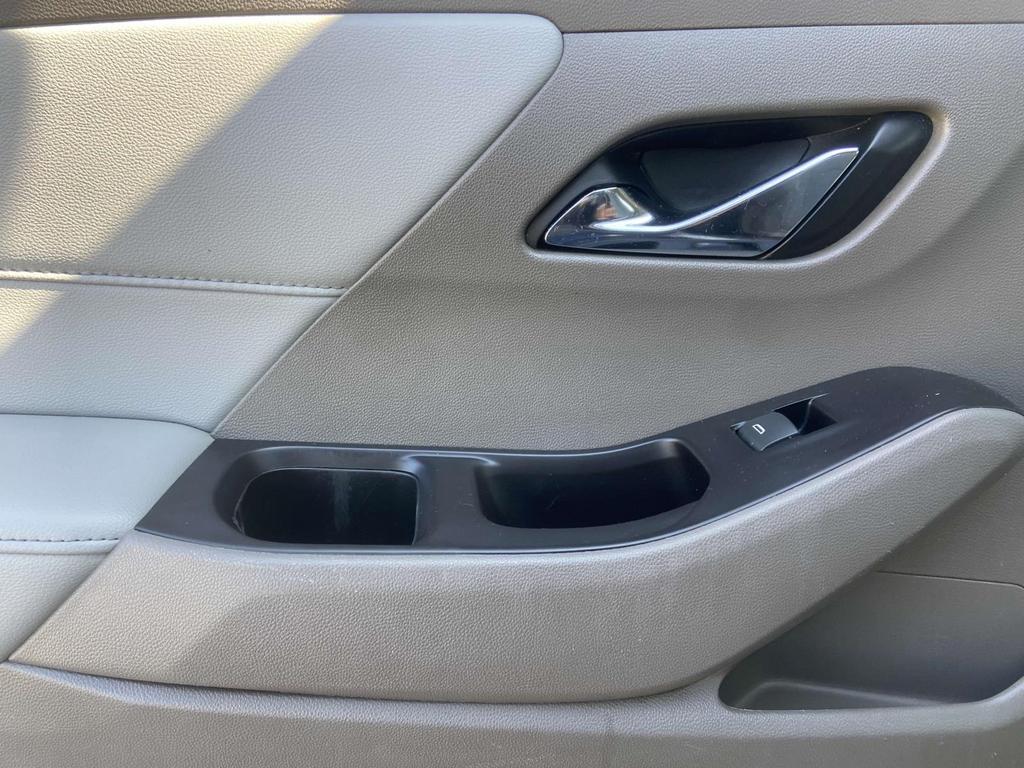 2020 Chevrolet Traverse LT photo