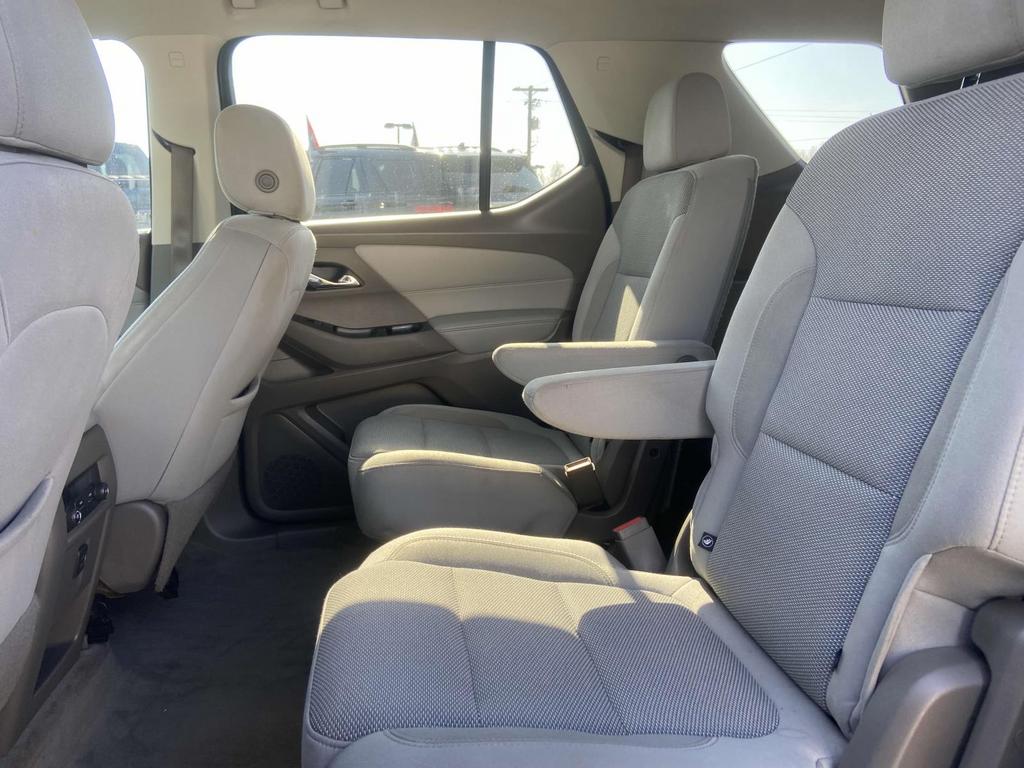 2020 Chevrolet Traverse LT photo