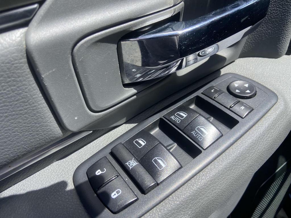 2019 RAM 1500 DS Warlock photo