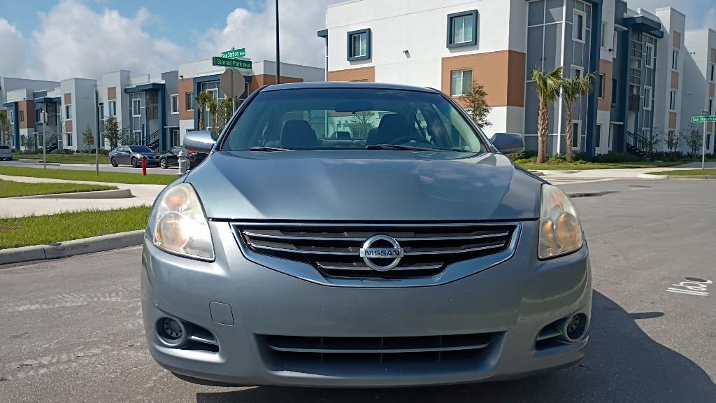 2012 Nissan Altima - $3,000