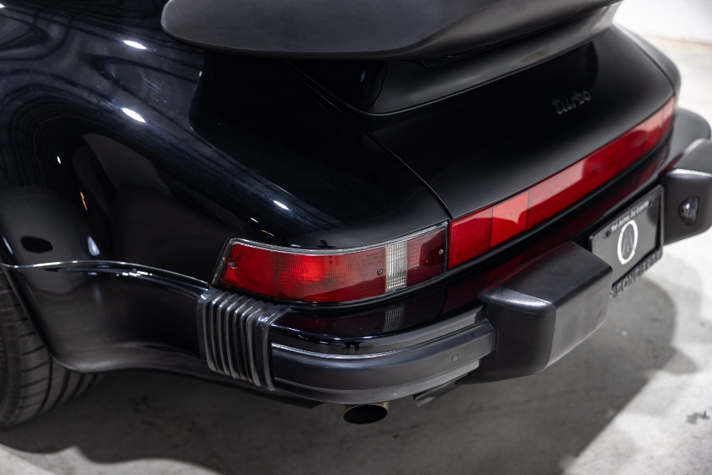 1988 Porsche 911 Carrera Turbo photo