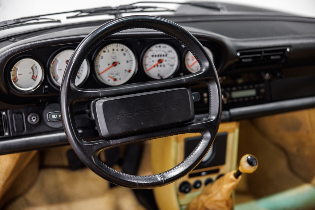 1988 Porsche 911 Carrera Turbo photo