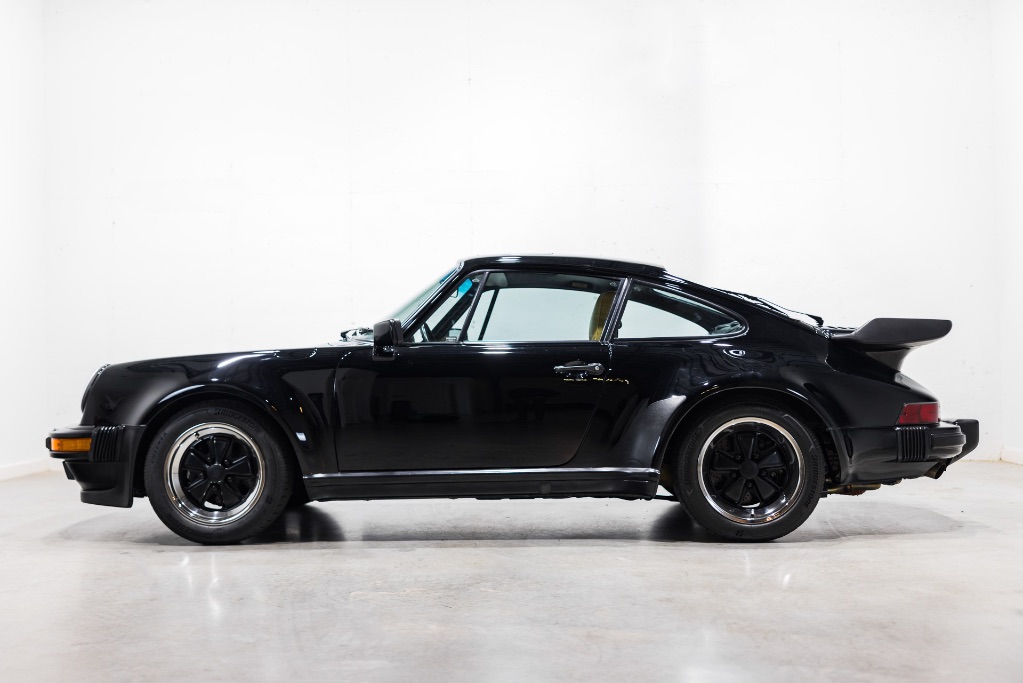 1988 Porsche 911 Carrera Turbo photo