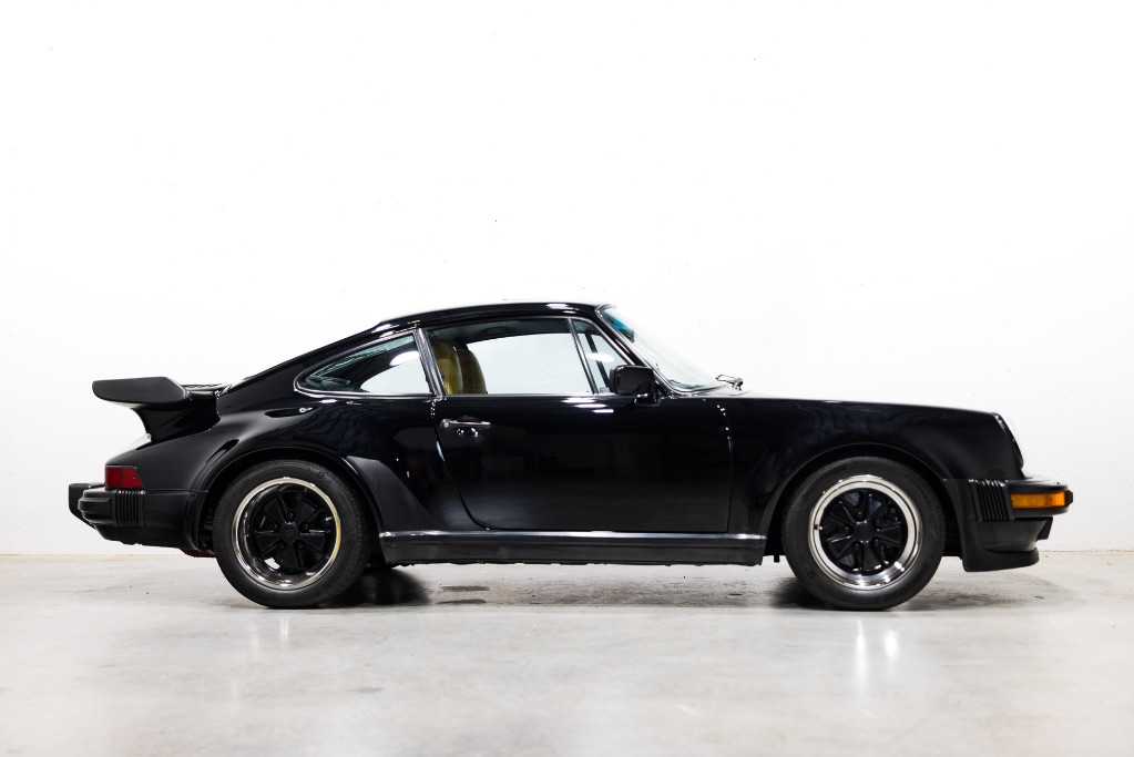 1988 Porsche 911 Carrera Turbo photo