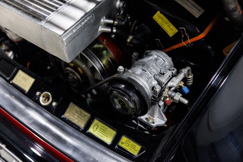 1988 Porsche 911 Carrera Turbo photo