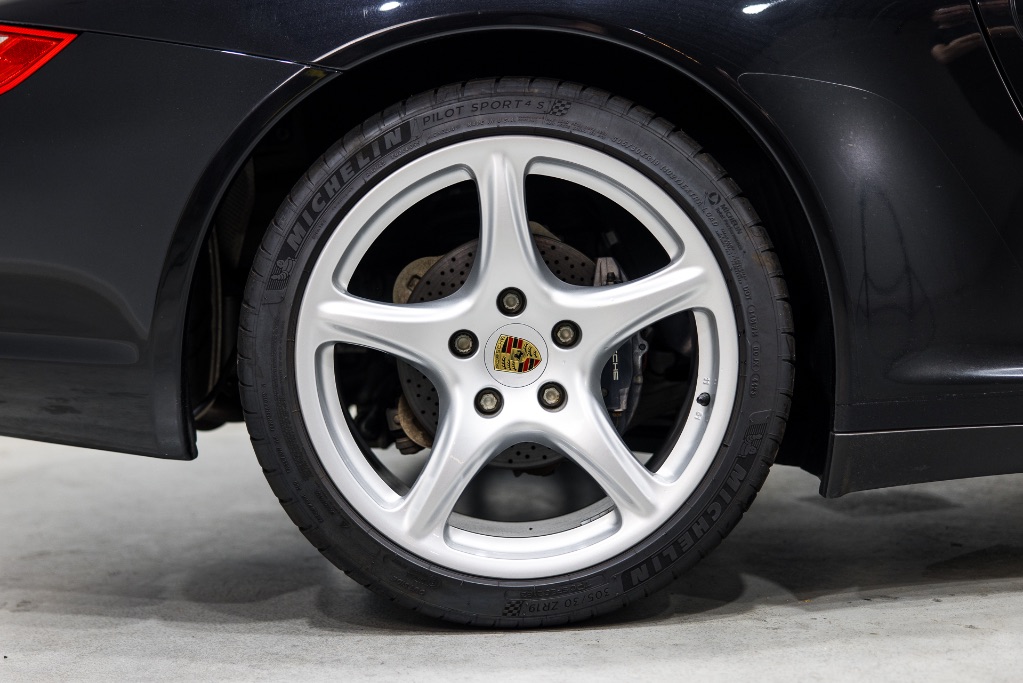 2006 Porsche 911 Carrera photo