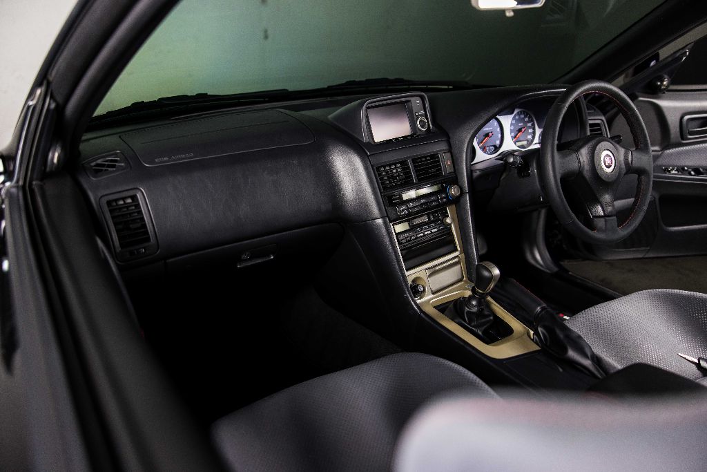 1999 Nissan SKYLINE