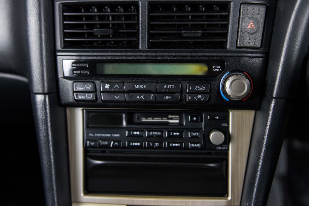 1999 Nissan SKYLINE