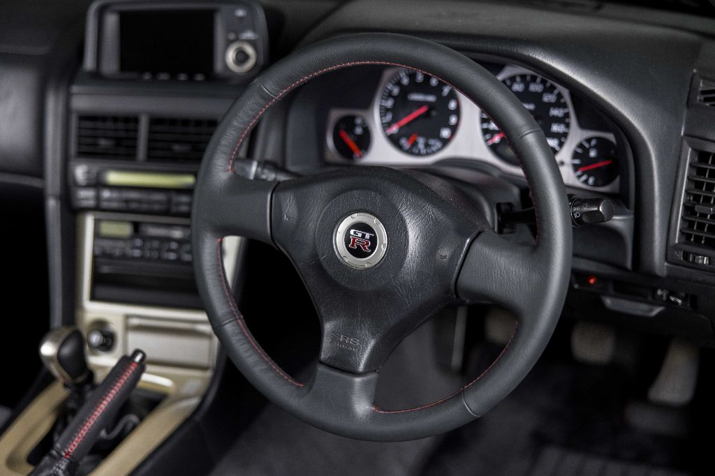 1999 Nissan SKYLINE