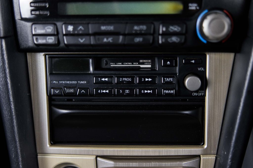 1999 Nissan SKYLINE