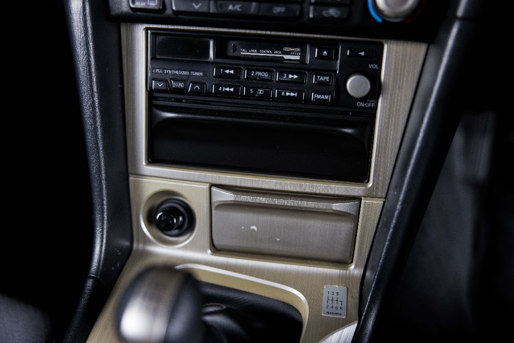 1999 Nissan SKYLINE