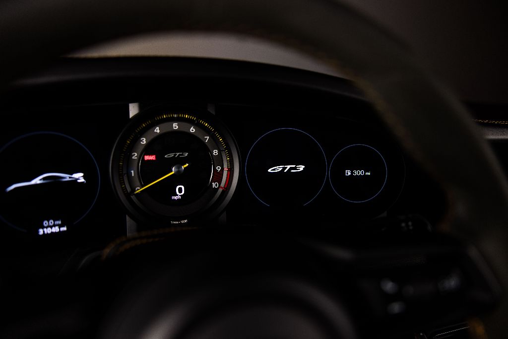 2022 Porsche 911 - $245,990