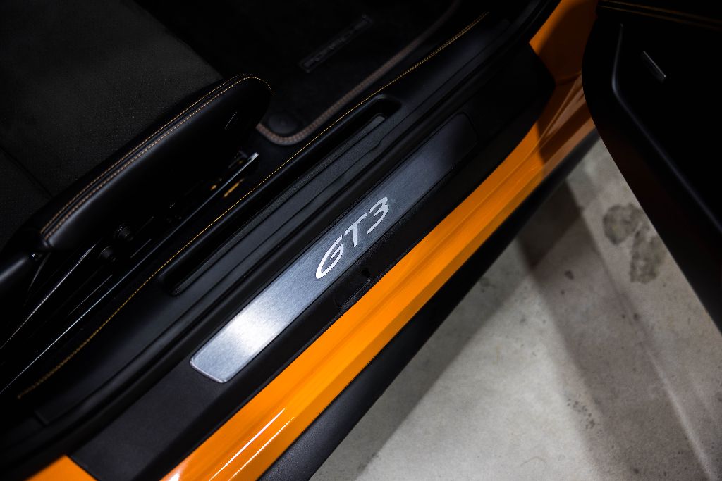 2022 Porsche 911 - $245,990