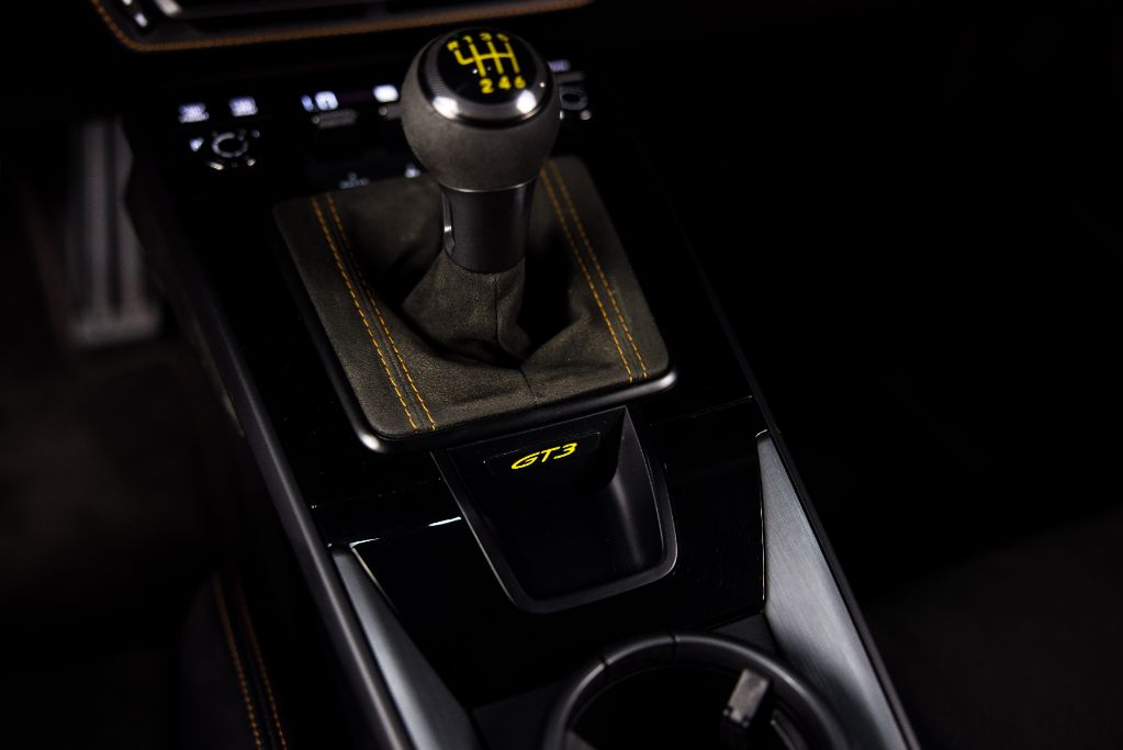 2022 Porsche 911 - $245,990