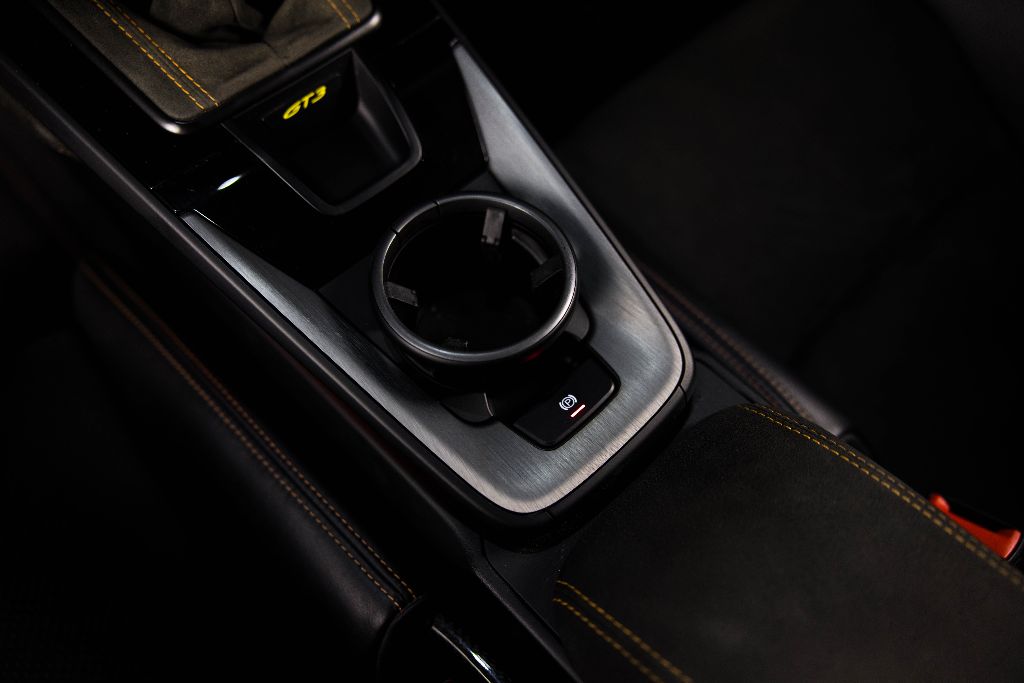 2022 Porsche 911 - $245,990