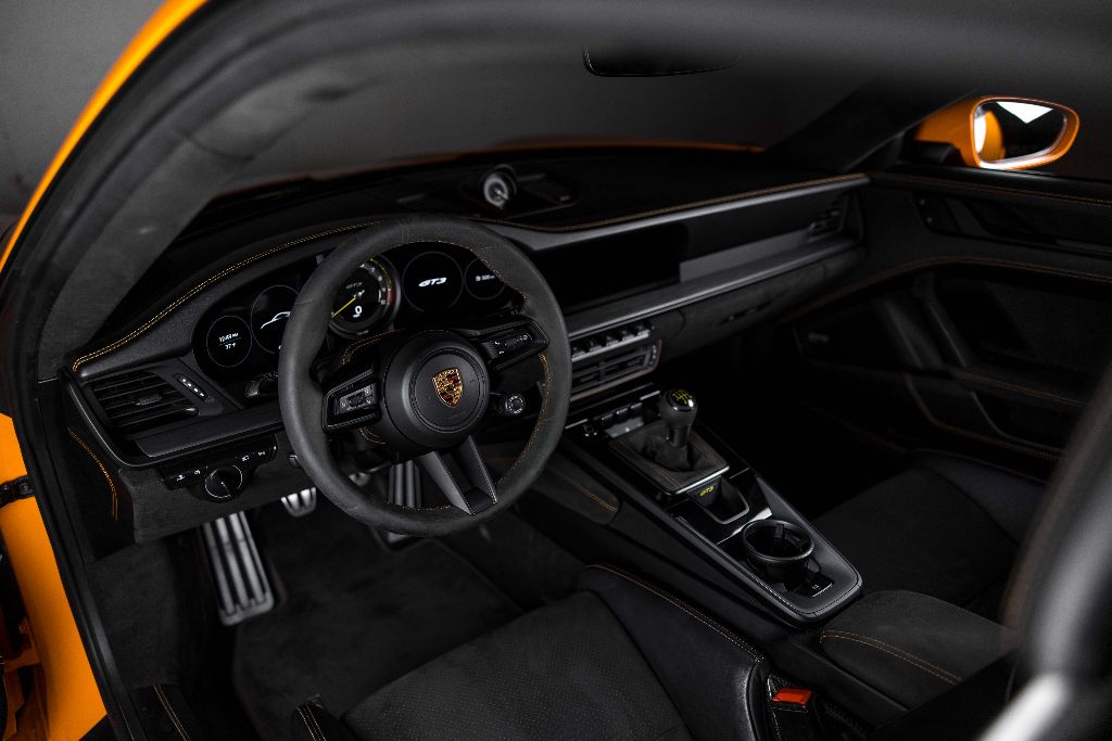 2022 Porsche 911 - $245,990
