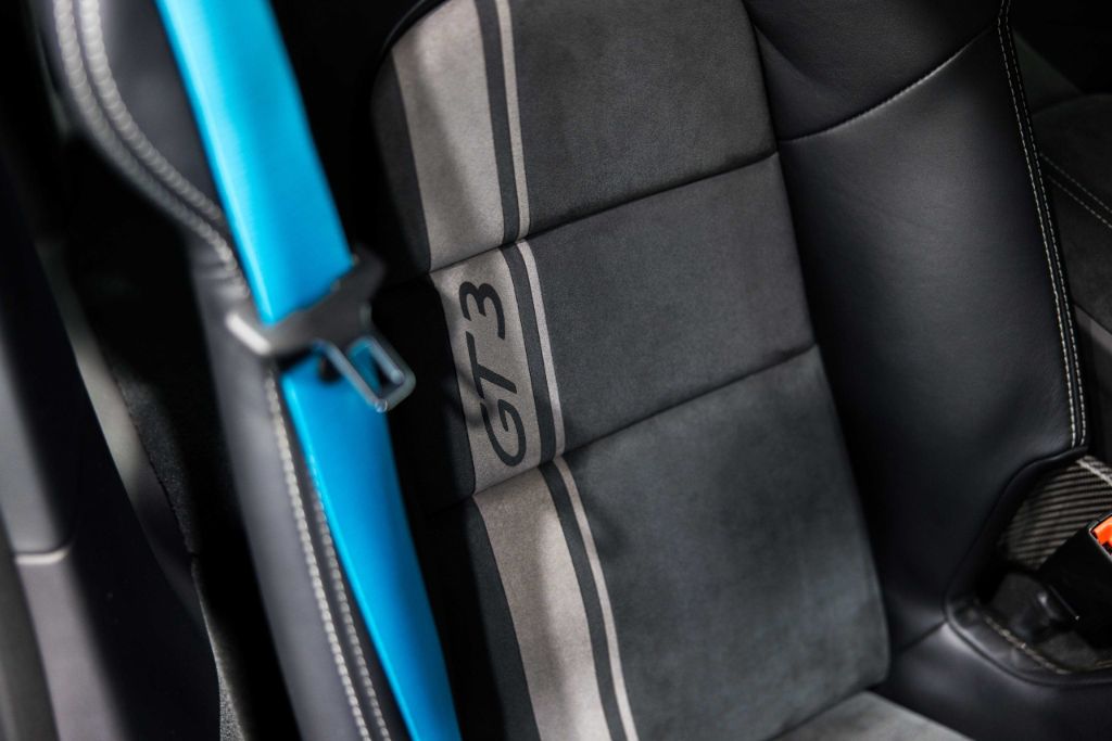 2018 Porsche 911 - $239,990