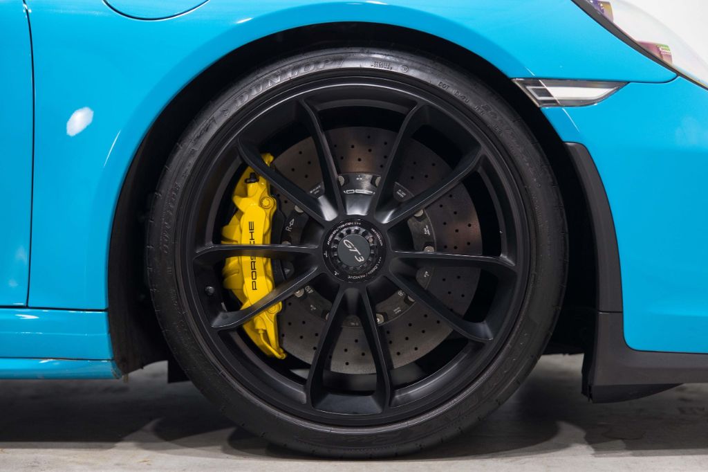 2018 Porsche 911 - $239,990