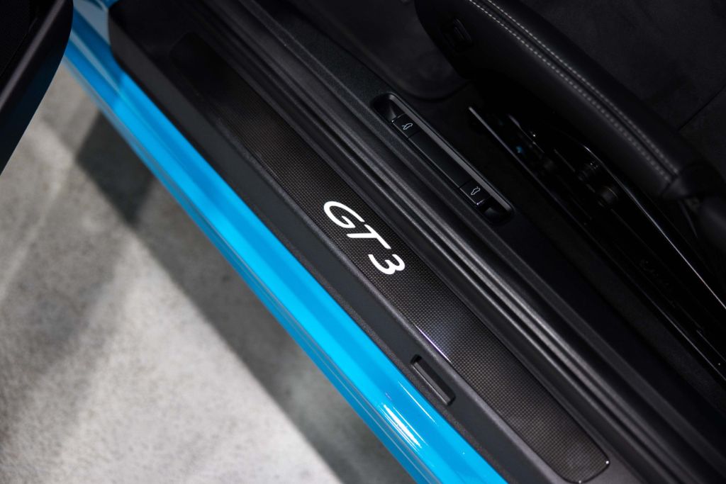 2018 Porsche 911 - $239,990