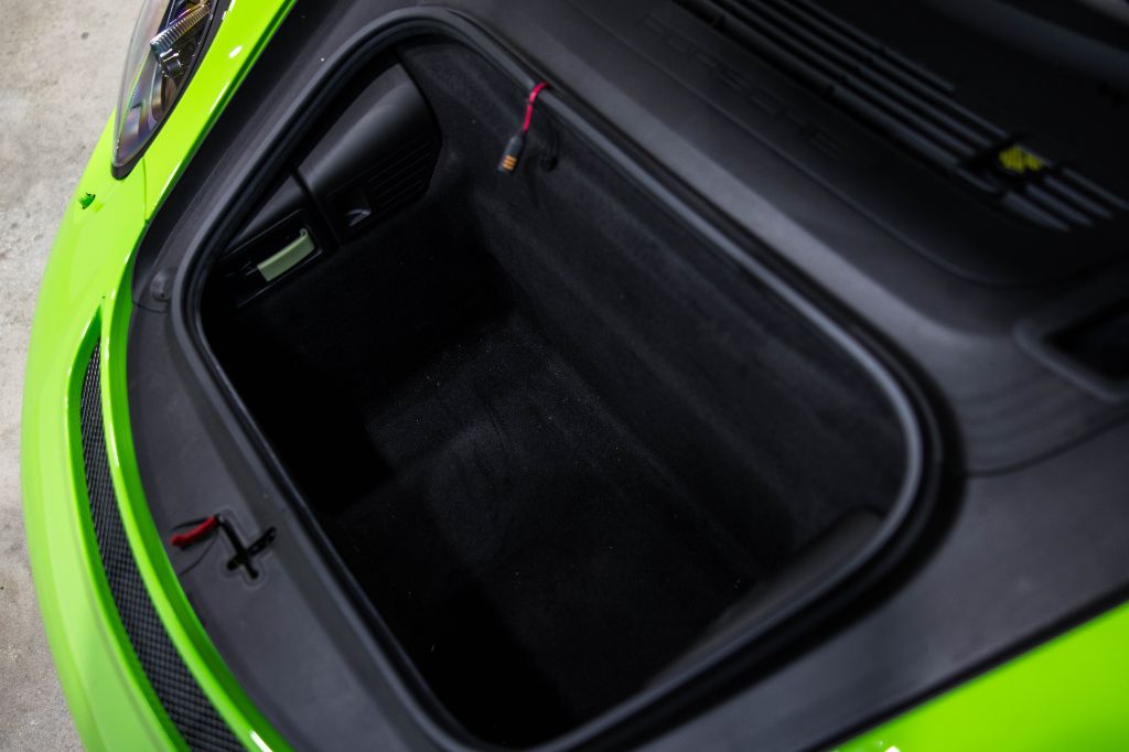 2019 Porsche 911 - $279,990