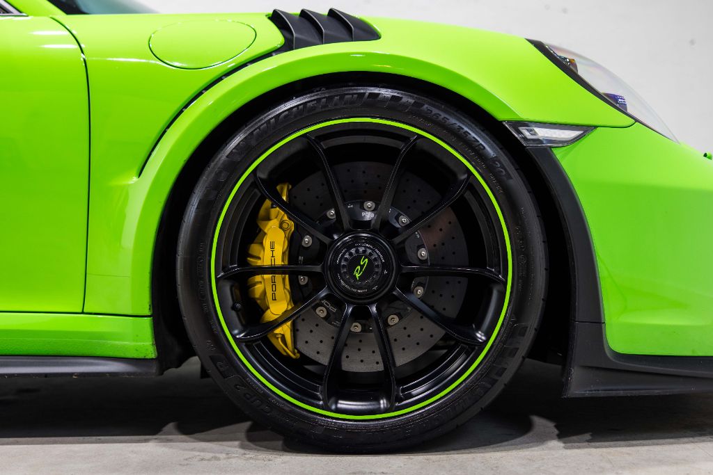 2019 Porsche 911 - $279,990