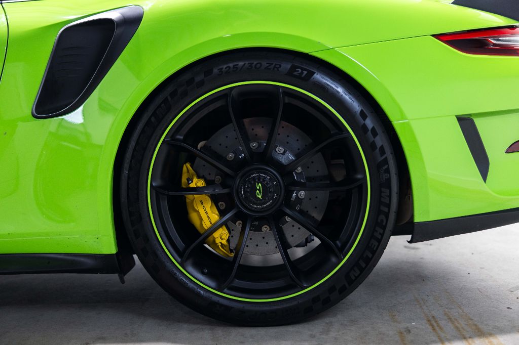 2019 Porsche 911 - $279,990