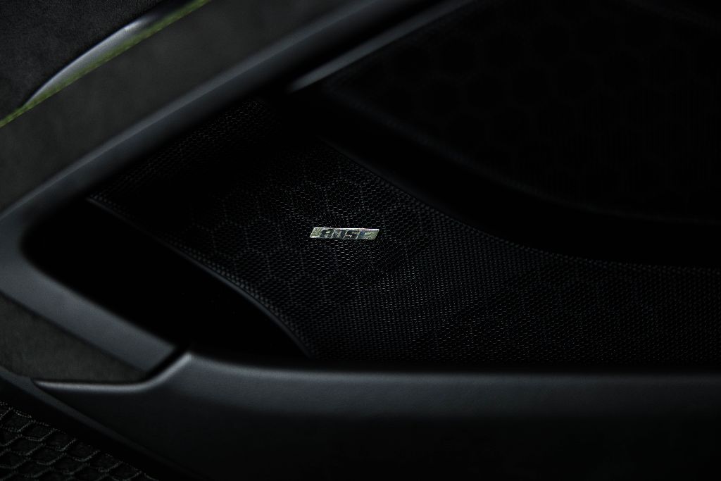 2019 Porsche 911 - $279,990