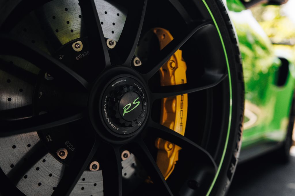 2019 Porsche 911 - $279,990