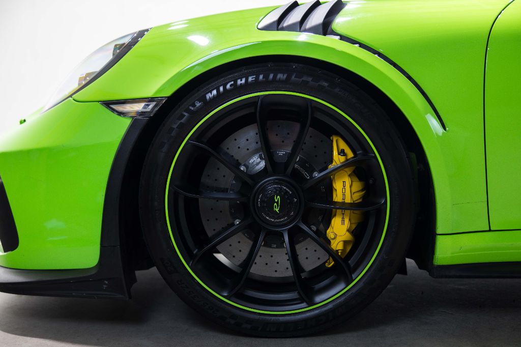 2019 Porsche 911 - $279,990