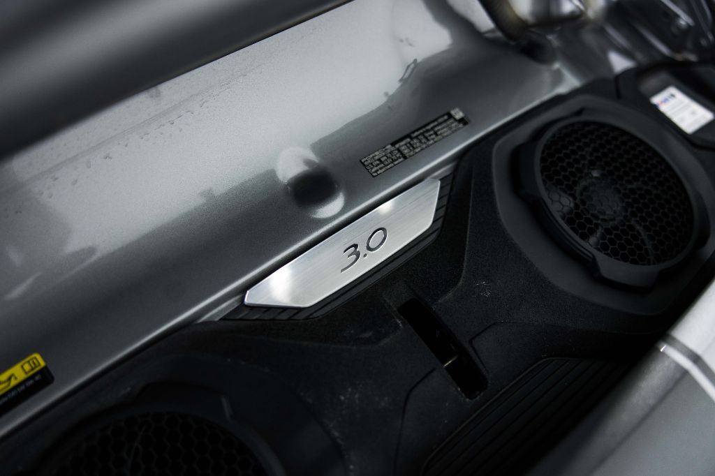 2023 Porsche 911 - $125,990