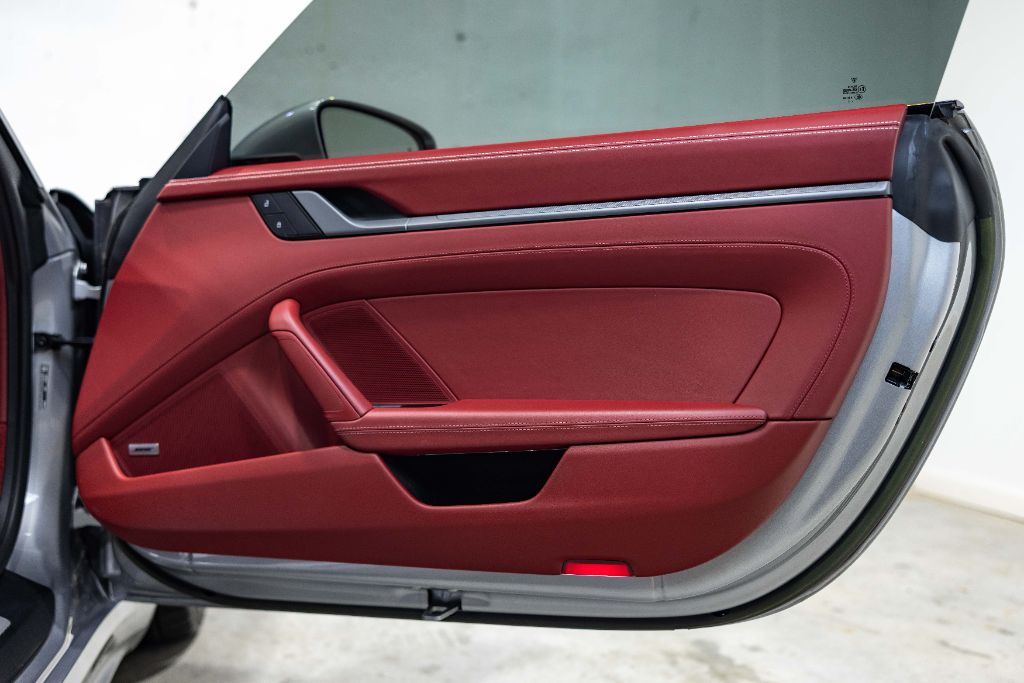 2023 Porsche 911 - $125,990