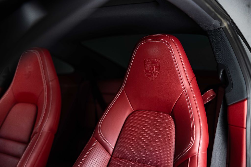 2023 Porsche 911 - $125,990