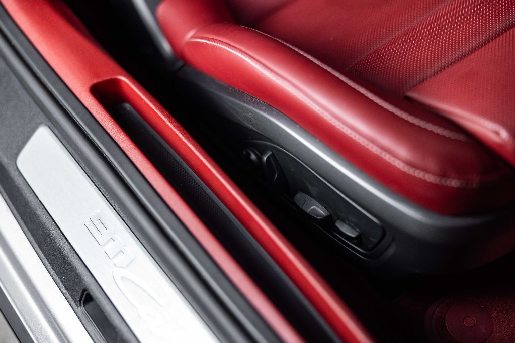 2023 Porsche 911 - $125,990
