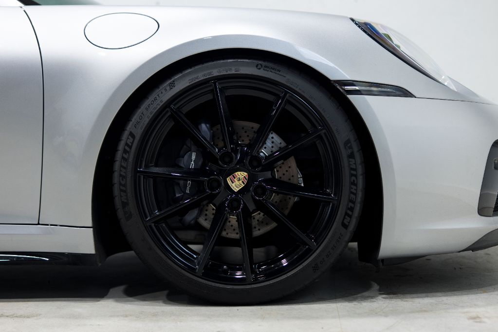 2023 Porsche 911 - $125,990
