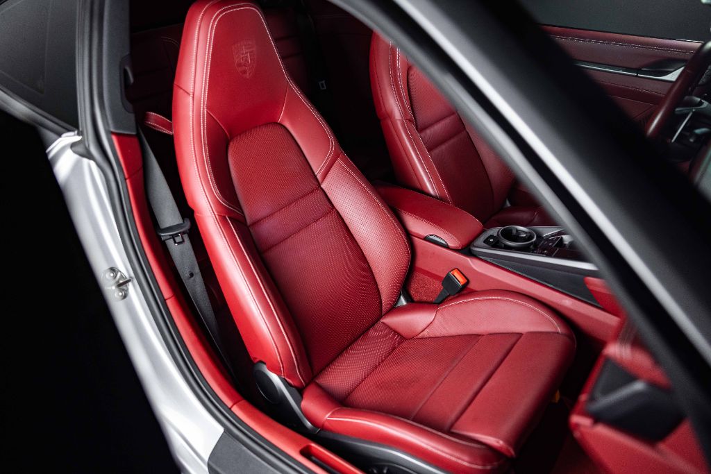 2023 Porsche 911 - $125,990