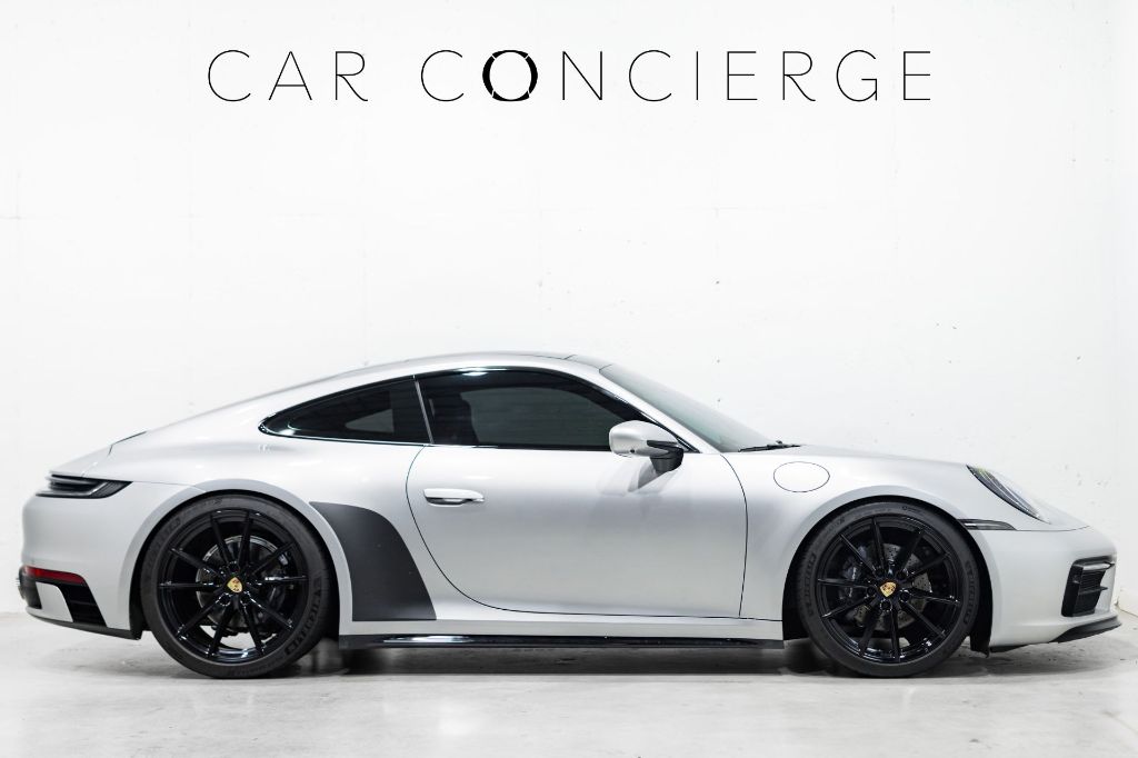 2023 Porsche 911 - $125,990