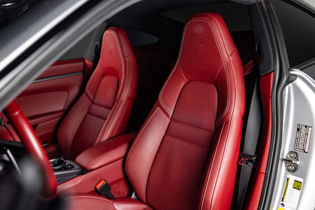 2023 Porsche 911 - $125,990