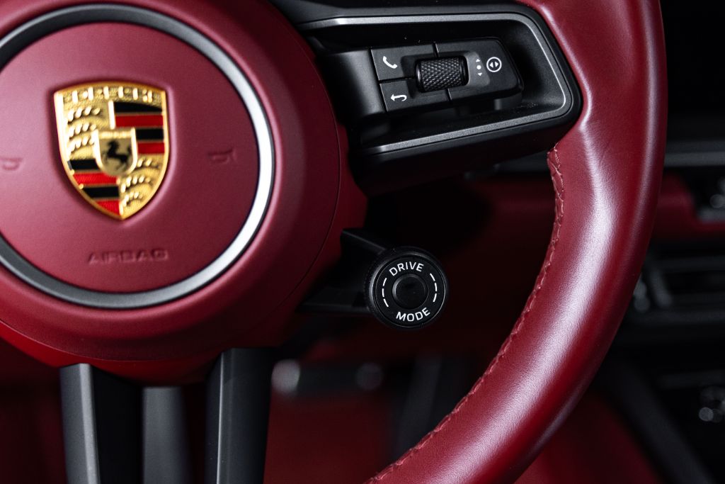 2023 Porsche 911 - $125,990
