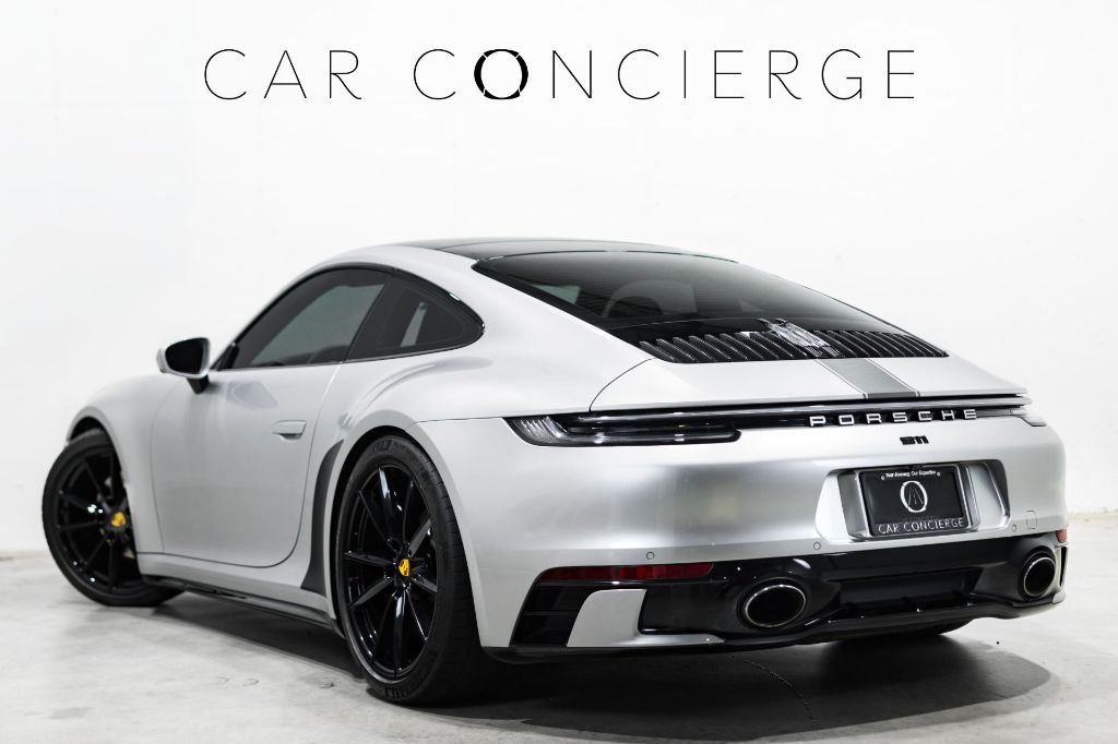 2023 Porsche 911 - $125,990