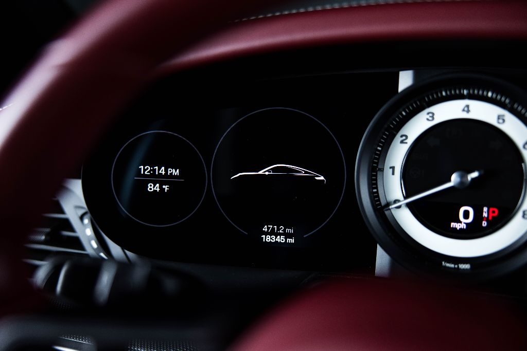2023 Porsche 911 - $125,990