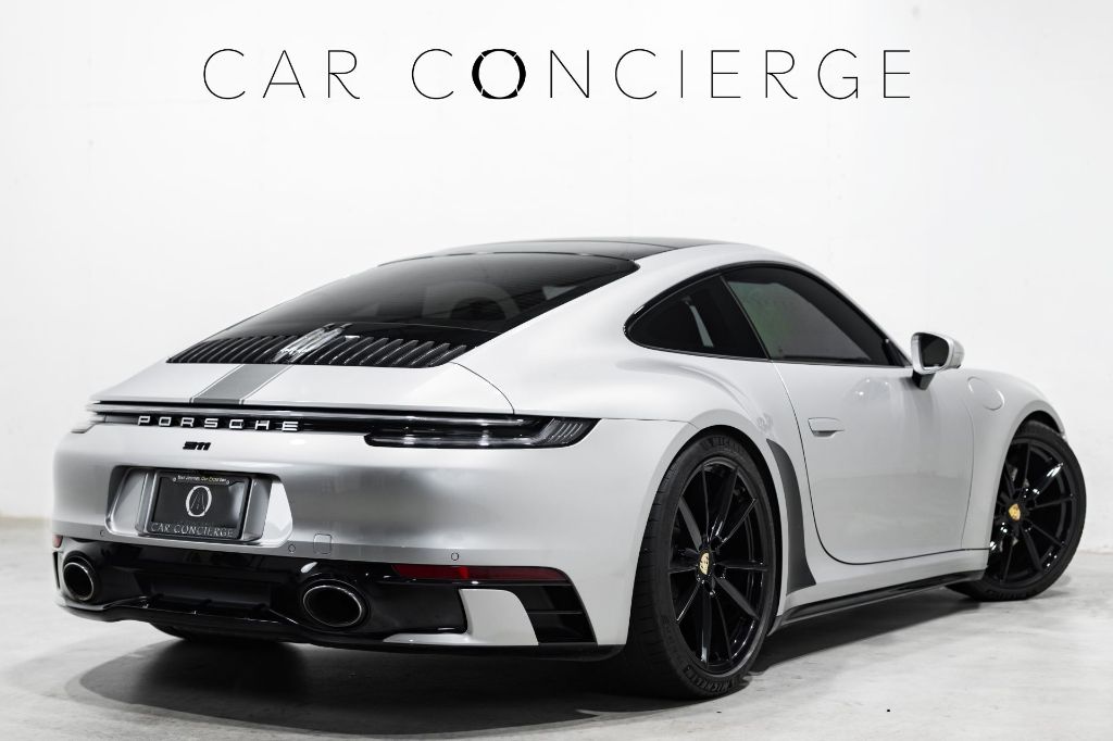 2023 Porsche 911 - $125,990