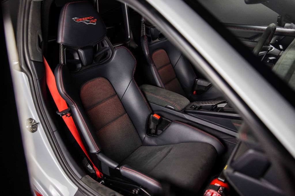 2024 Porsche 911 - $459,990
