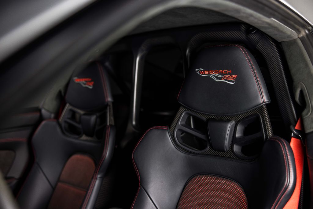 2024 Porsche 911 - $459,990