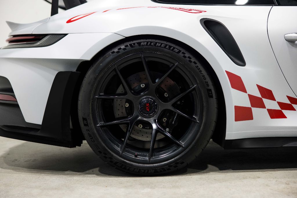 2024 Porsche 911 - $459,990