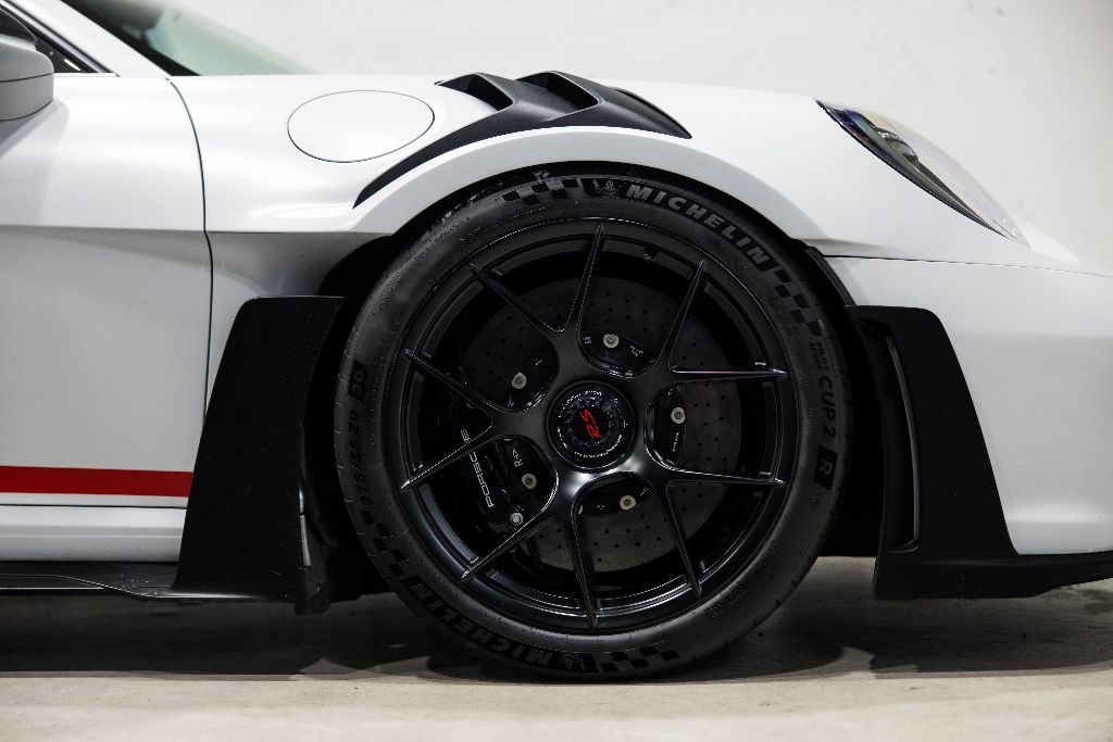2024 Porsche 911 - $459,990