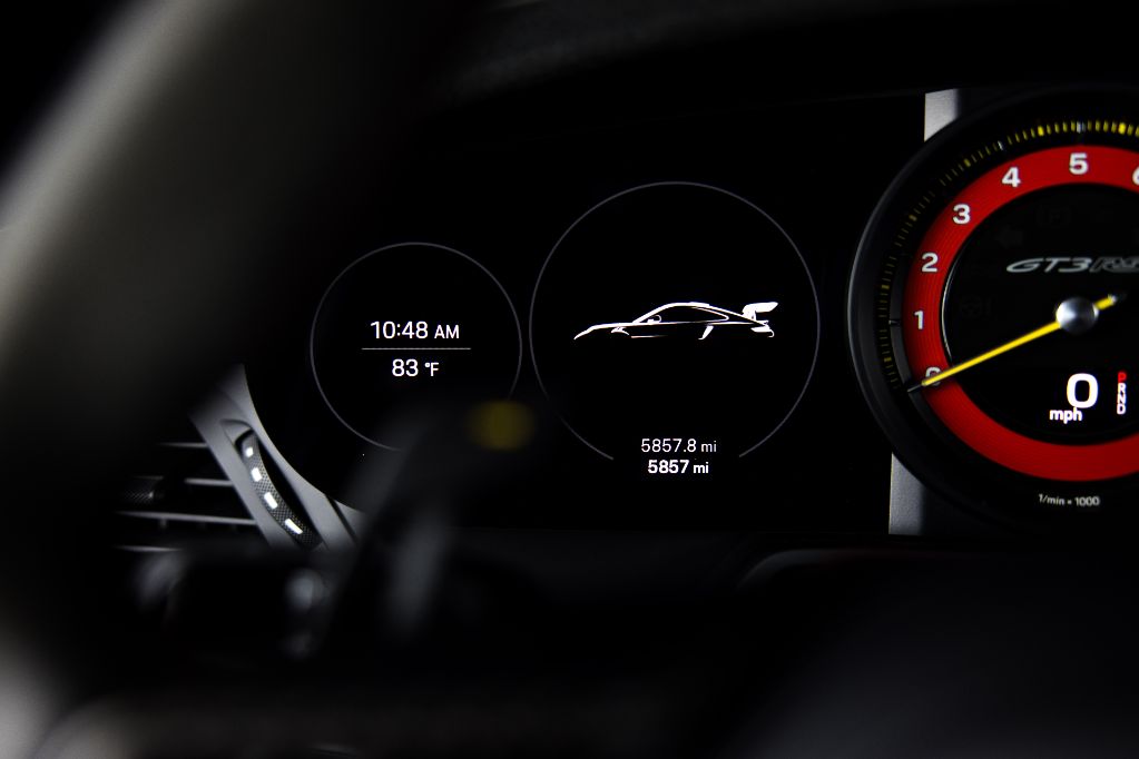 2024 Porsche 911 - $459,990