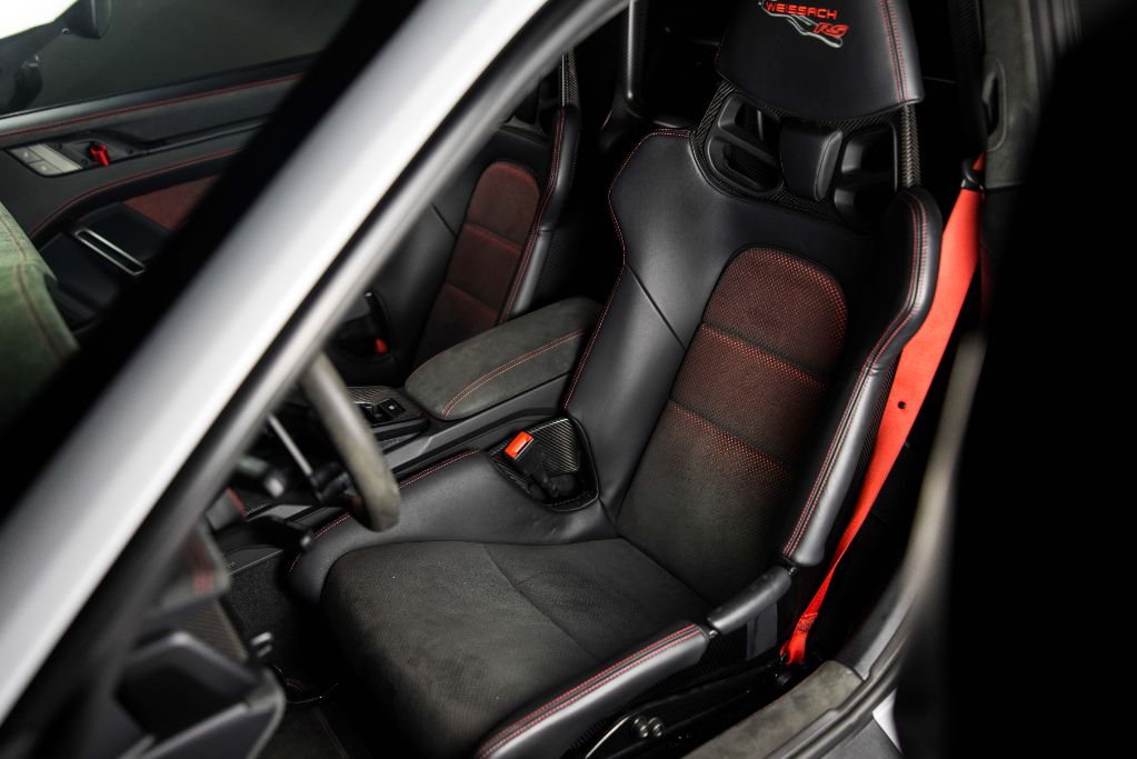 2024 Porsche 911 - $459,990